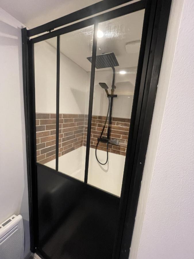 Villa Kiara Hebergements Cusset Екстериор снимка