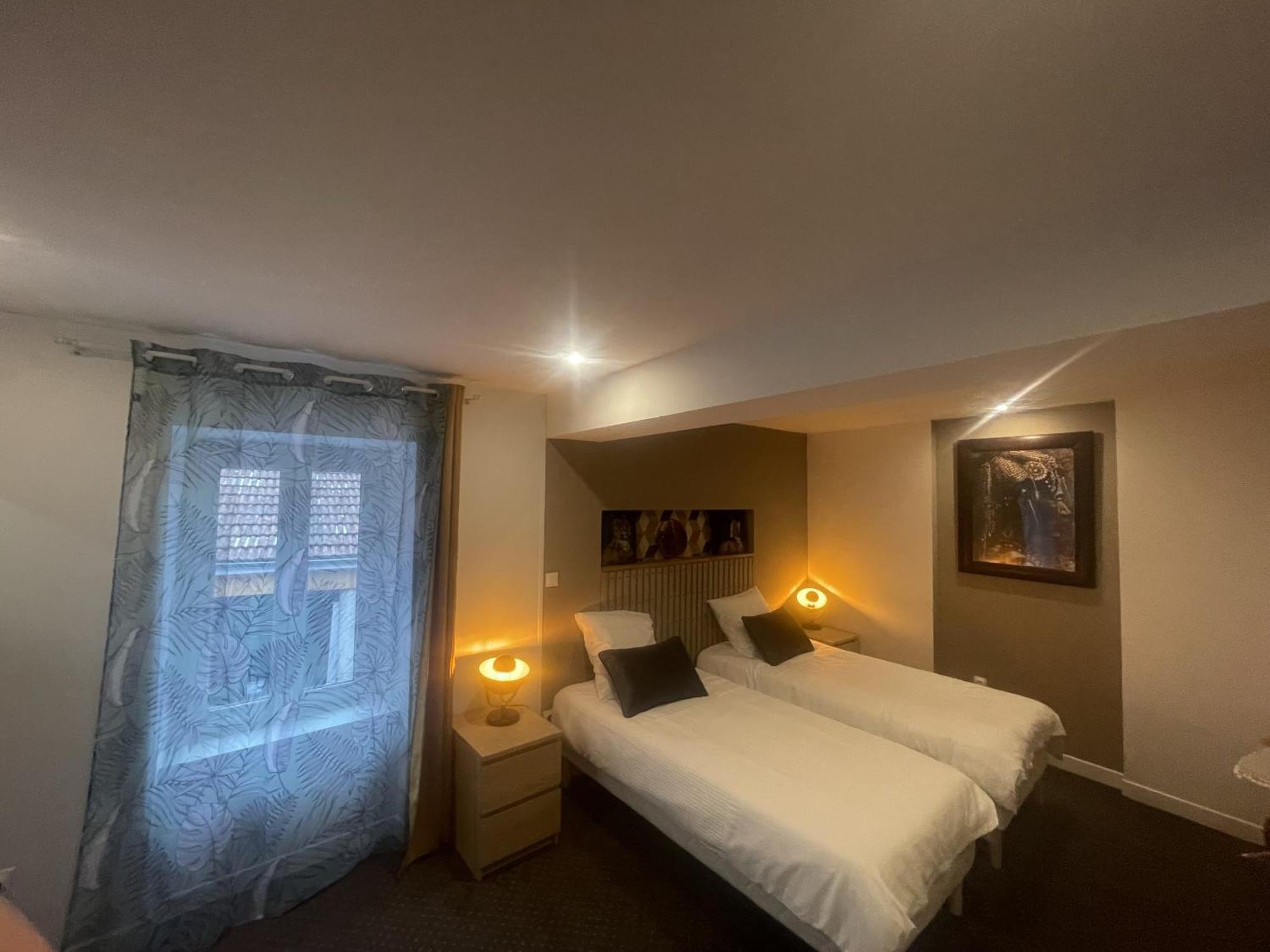 Villa Kiara Hebergements Cusset Екстериор снимка